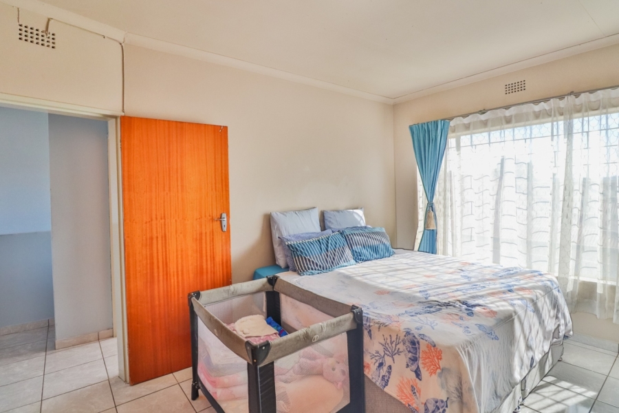 2 Bedroom Property for Sale in Regents Park Gauteng