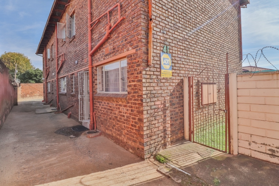 2 Bedroom Property for Sale in Regents Park Gauteng