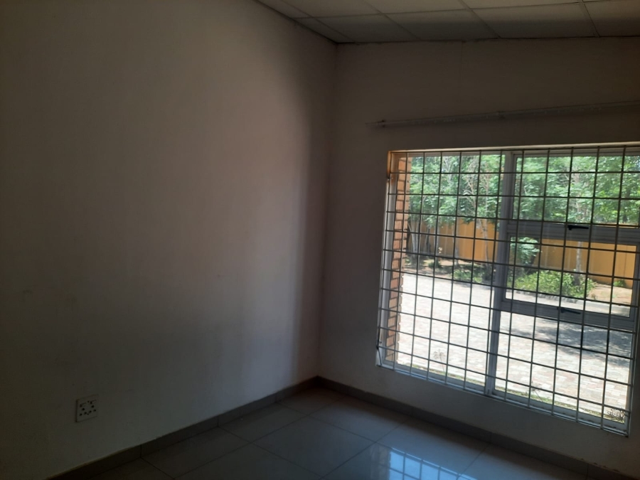 To Let 2 Bedroom Property for Rent in Three Rivers Gauteng