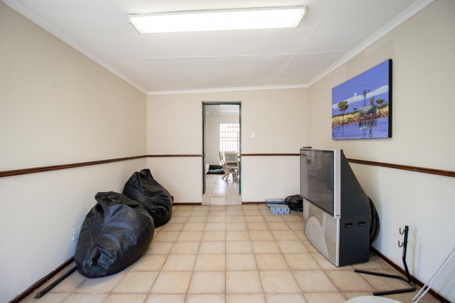 5 Bedroom Property for Sale in Northmead Gauteng