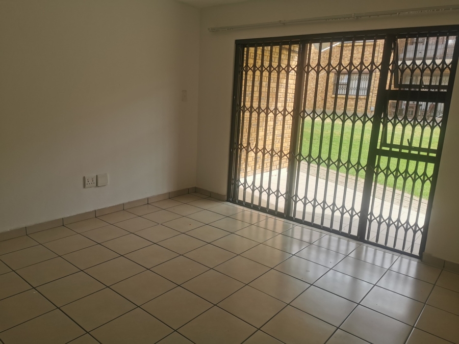 2 Bedroom Property for Sale in Witfield Gauteng