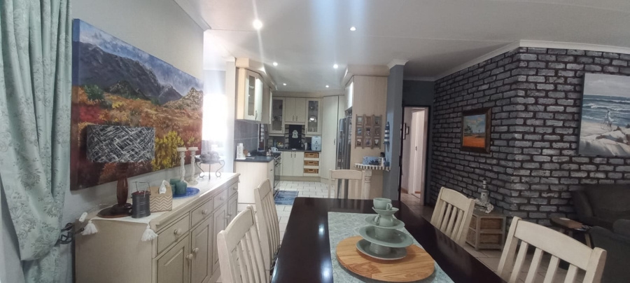 5 Bedroom Property for Sale in Dalpark Ext 1 Gauteng