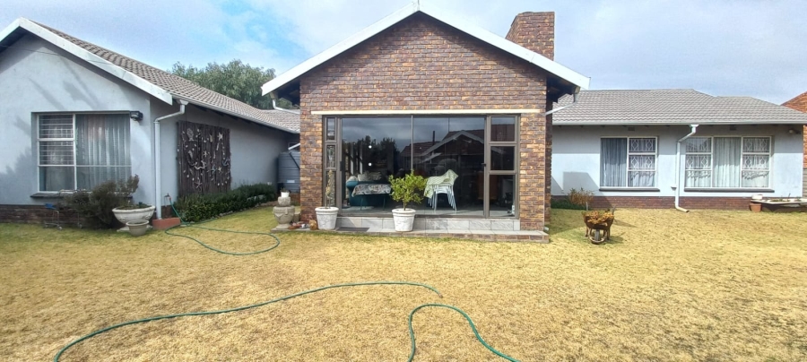 5 Bedroom Property for Sale in Dalpark Ext 1 Gauteng