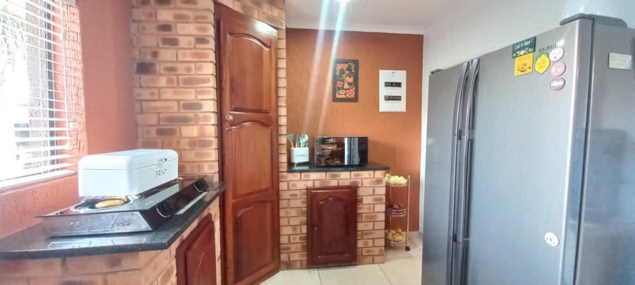 4 Bedroom Property for Sale in Dalpark Proper Gauteng