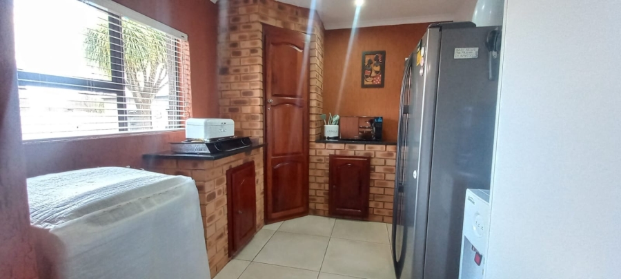 4 Bedroom Property for Sale in Dalpark Proper Gauteng