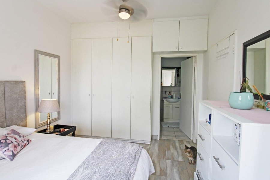 2 Bedroom Property for Sale in Bryanston Gauteng
