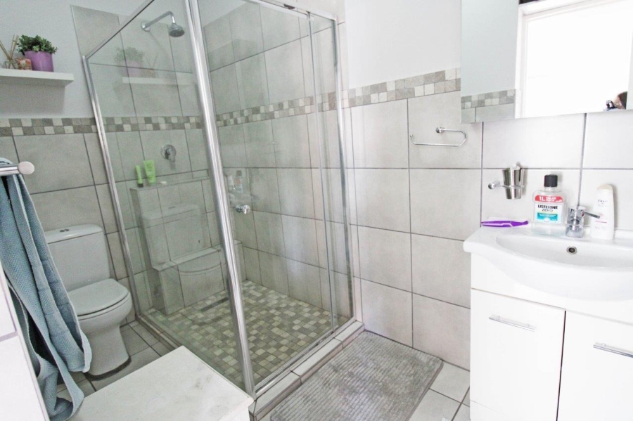 2 Bedroom Property for Sale in Bryanston Gauteng