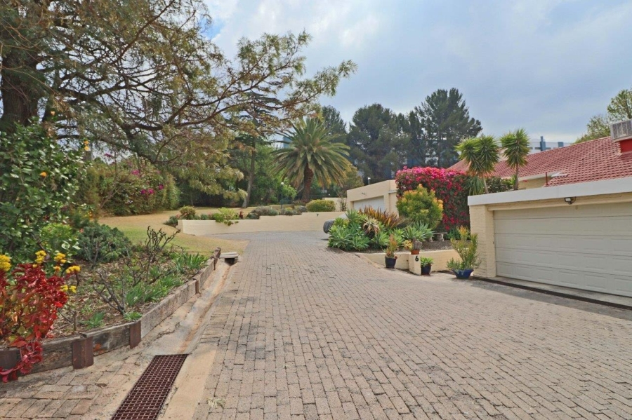 2 Bedroom Property for Sale in Bryanston Gauteng