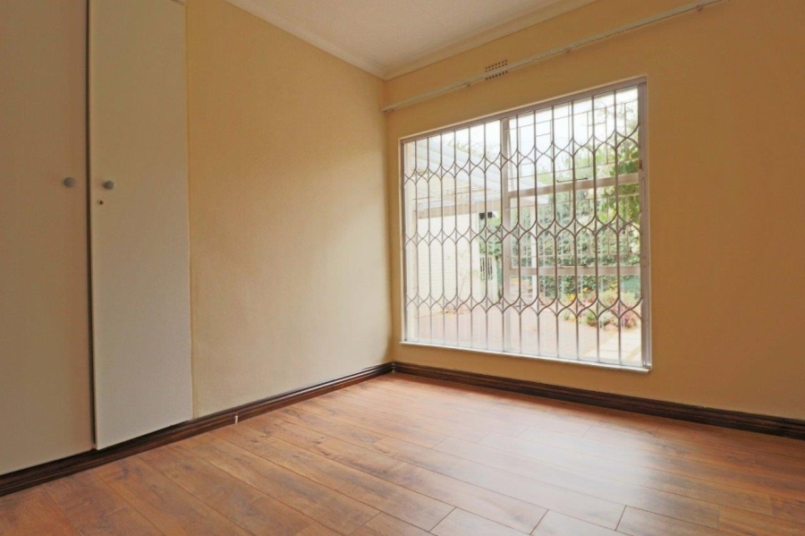 2 Bedroom Property for Sale in Bryanston Gauteng