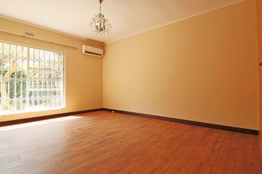 2 Bedroom Property for Sale in Bryanston Gauteng