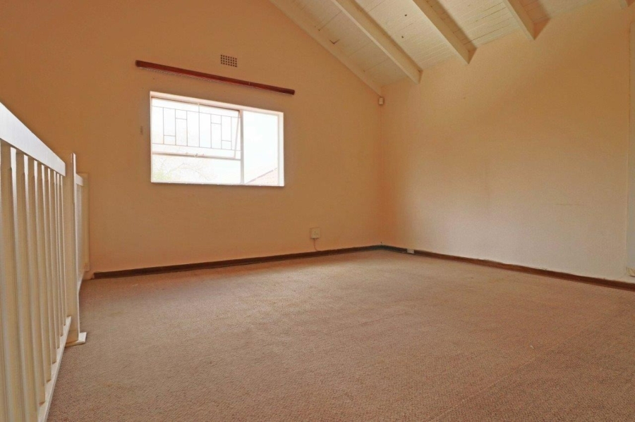 2 Bedroom Property for Sale in Bryanston Gauteng