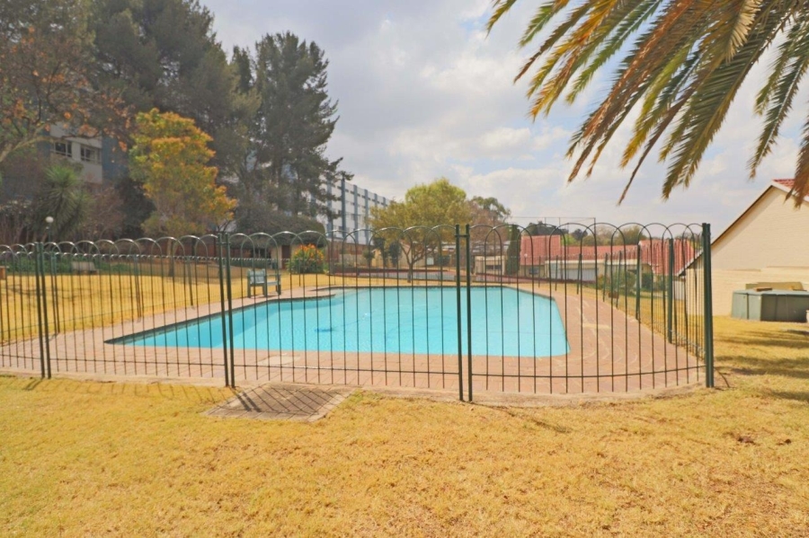 2 Bedroom Property for Sale in Bryanston Gauteng