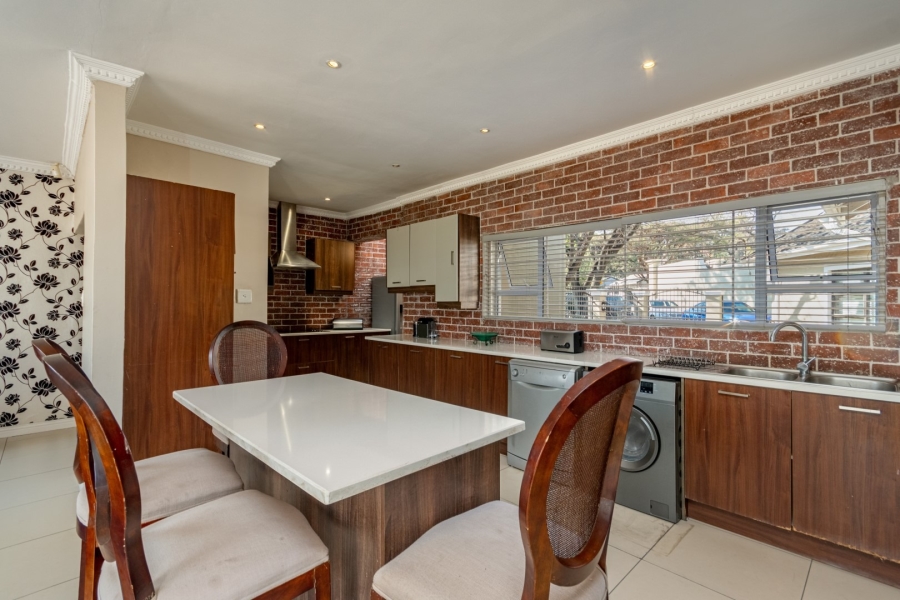 3 Bedroom Property for Sale in Bryanston Gauteng