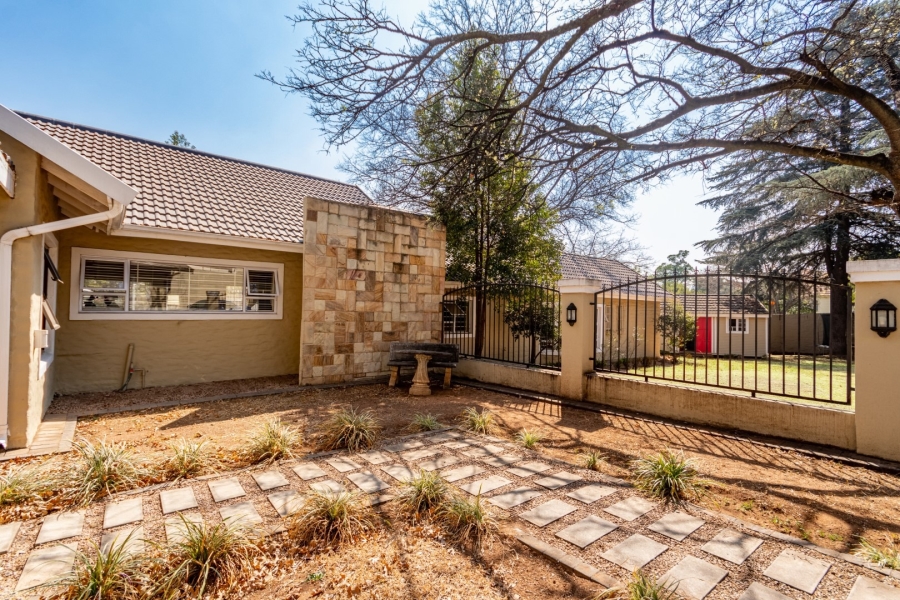 3 Bedroom Property for Sale in Bryanston Gauteng