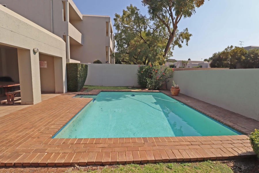 1 Bedroom Property for Sale in Edenburg Gauteng