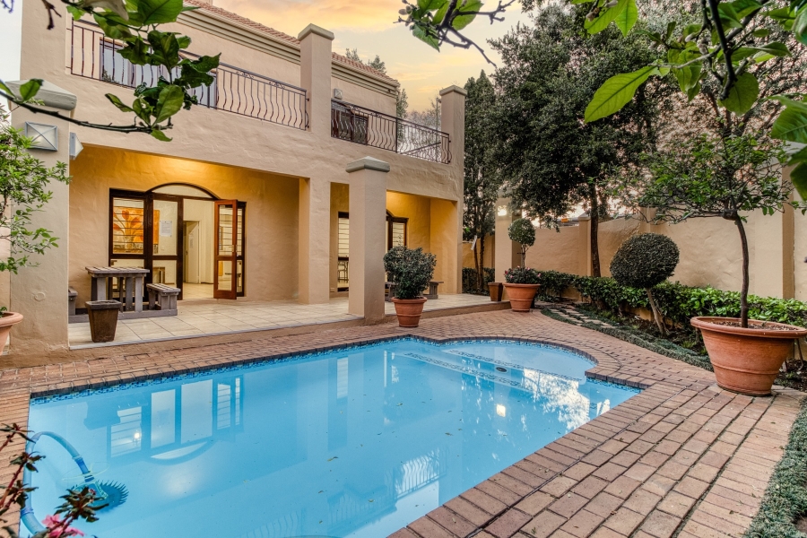 1 Bedroom Property for Sale in Lonehill Gauteng