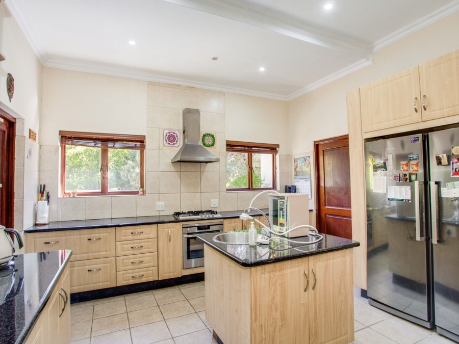 4 Bedroom Property for Sale in Cedar Lakes Gauteng