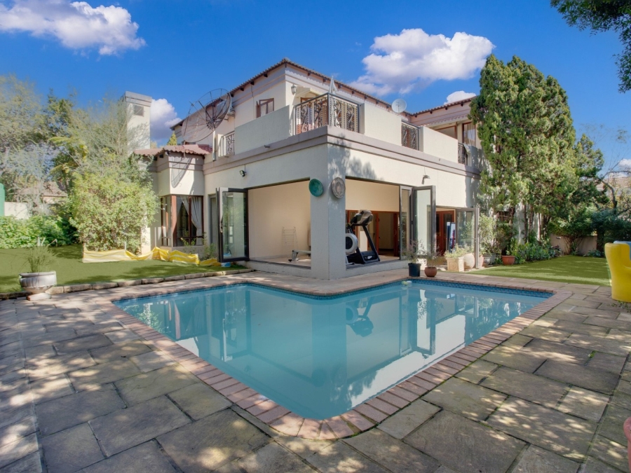 4 Bedroom Property for Sale in Cedar Lakes Gauteng