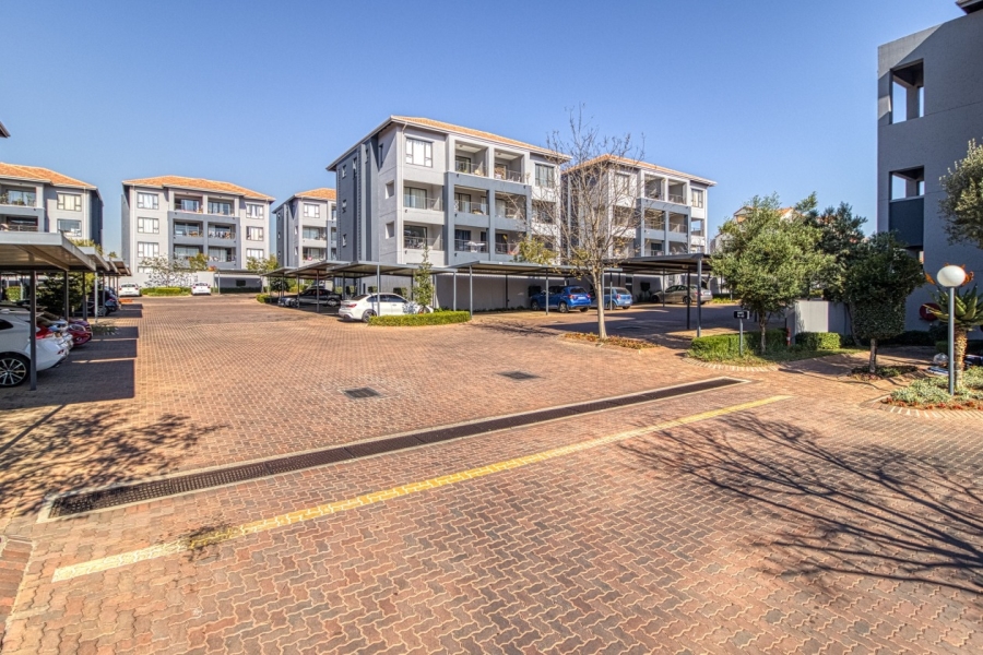 1 Bedroom Property for Sale in Lonehill Gauteng