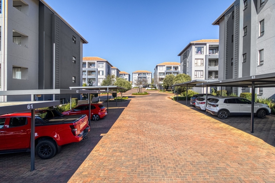 1 Bedroom Property for Sale in Lonehill Gauteng