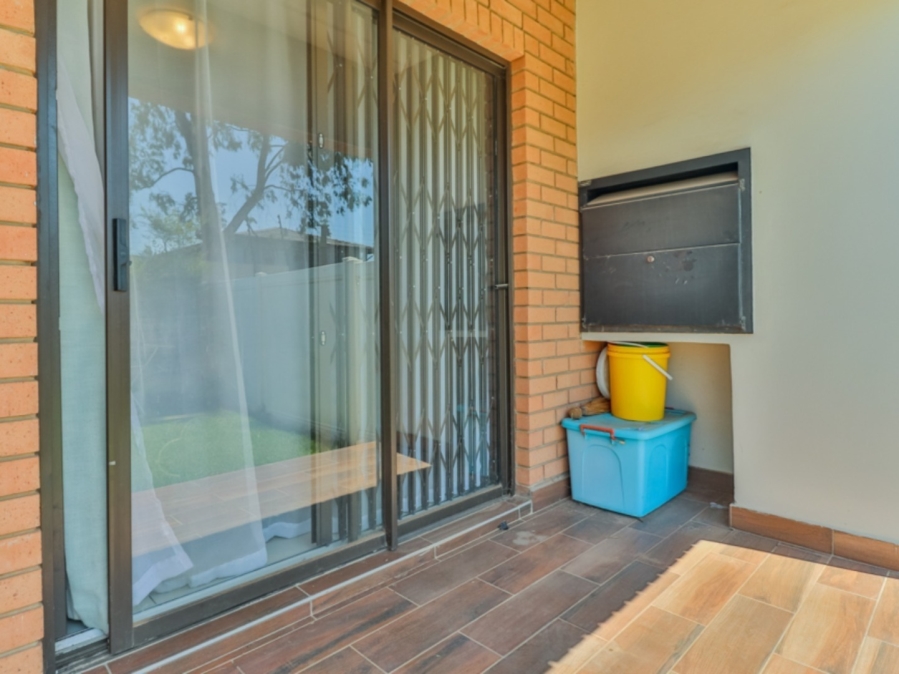 2 Bedroom Property for Sale in Pomona Gauteng