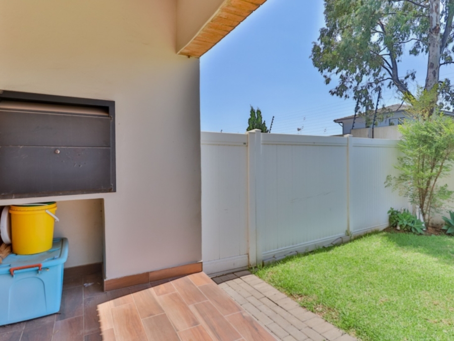 2 Bedroom Property for Sale in Pomona Gauteng