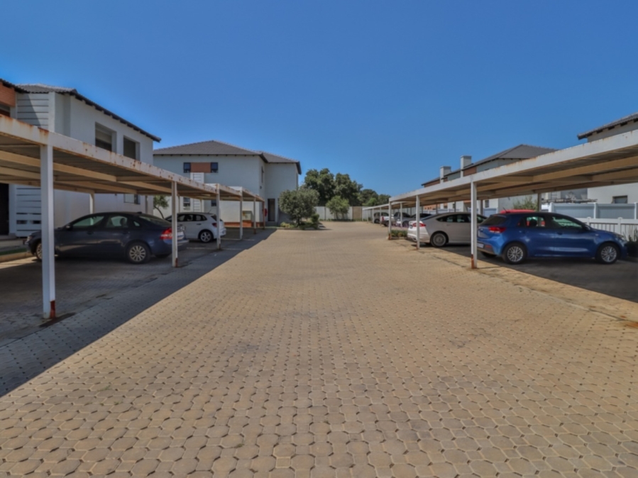 2 Bedroom Property for Sale in Pomona Gauteng