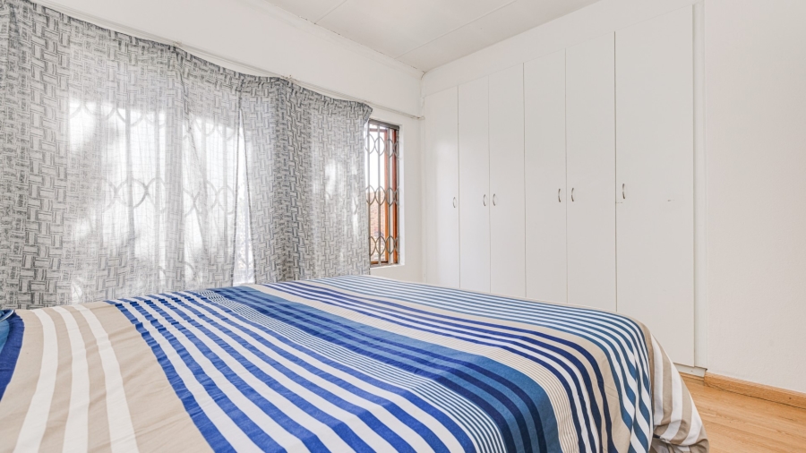 2 Bedroom Property for Sale in Vorna Valley Gauteng
