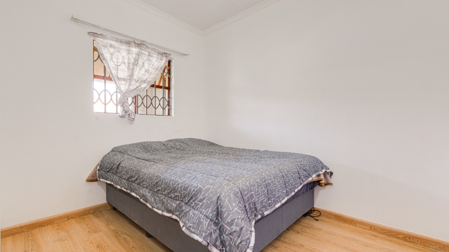 2 Bedroom Property for Sale in Vorna Valley Gauteng