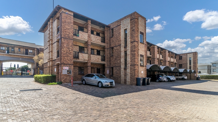 1 Bedroom Property for Sale in Carlswald Gauteng