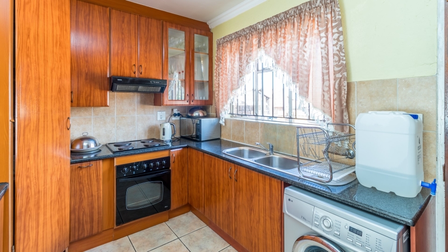 3 Bedroom Property for Sale in Vorna Valley Gauteng