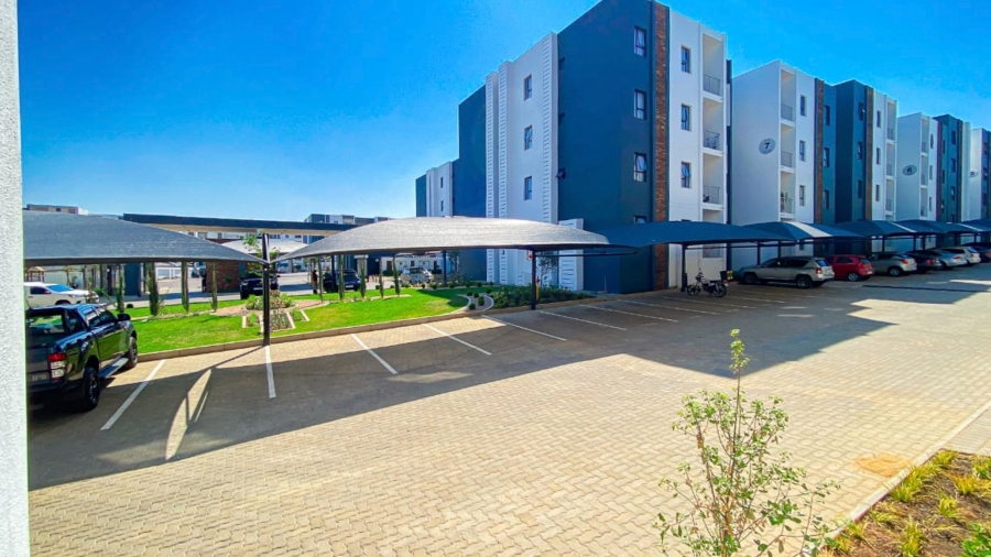 2 Bedroom Property for Sale in Erand Gardens Gauteng