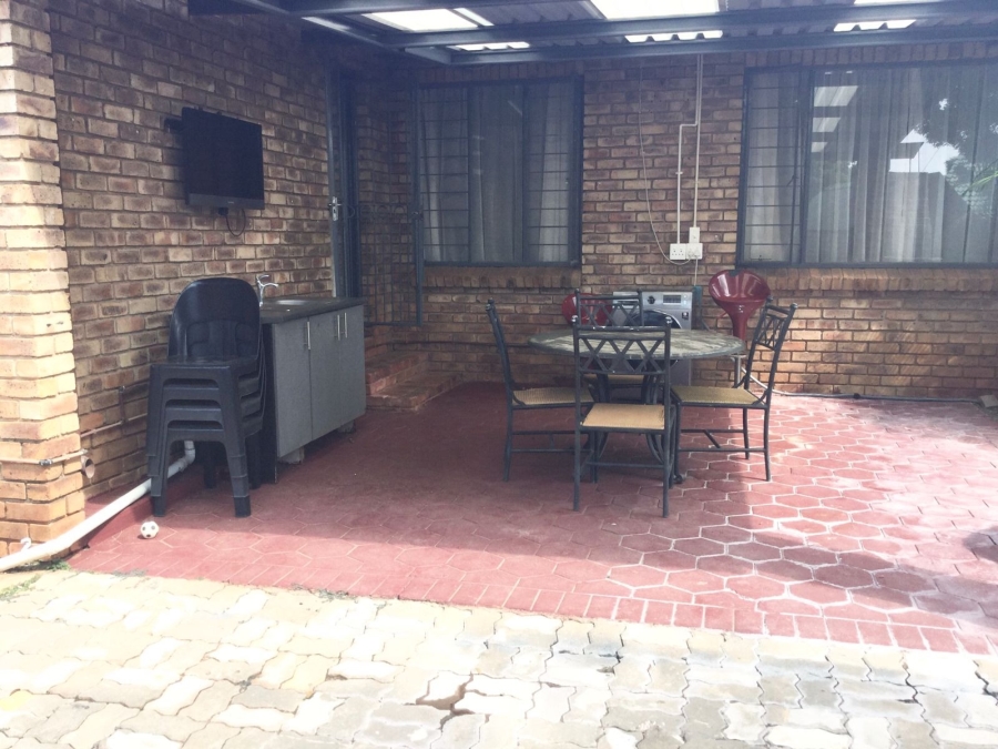 4 Bedroom Property for Sale in Doornpoort Gauteng