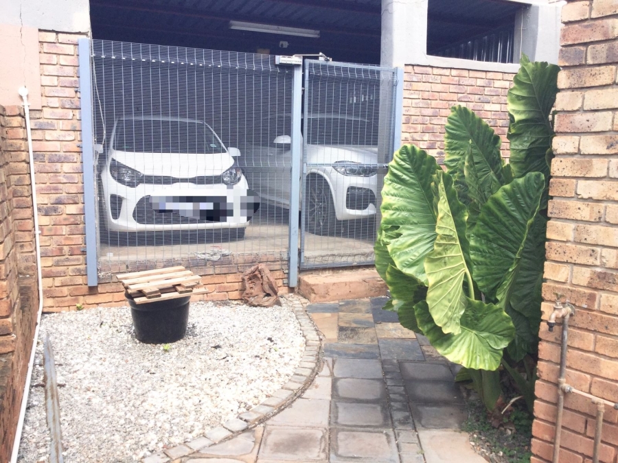 4 Bedroom Property for Sale in Doornpoort Gauteng