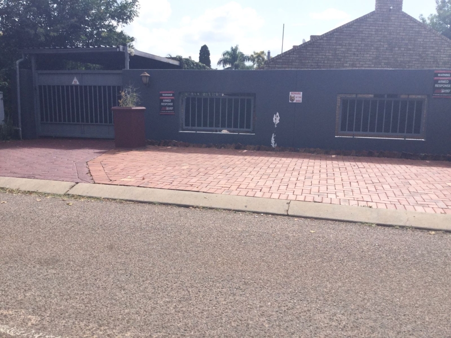 4 Bedroom Property for Sale in Doornpoort Gauteng