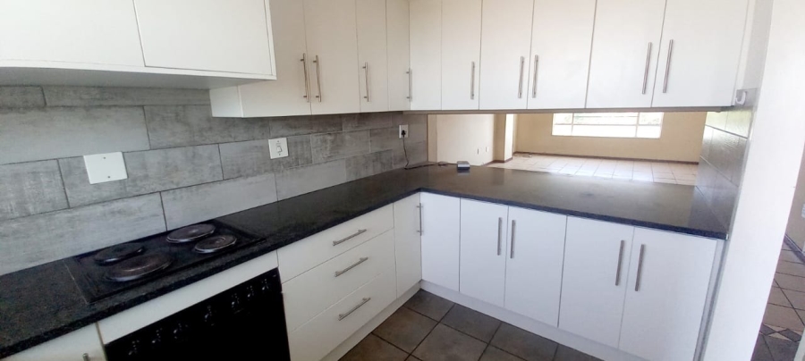 2 Bedroom Property for Sale in Wonderboom South Gauteng