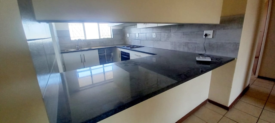 2 Bedroom Property for Sale in Wonderboom South Gauteng