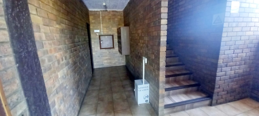 2 Bedroom Property for Sale in Wonderboom South Gauteng