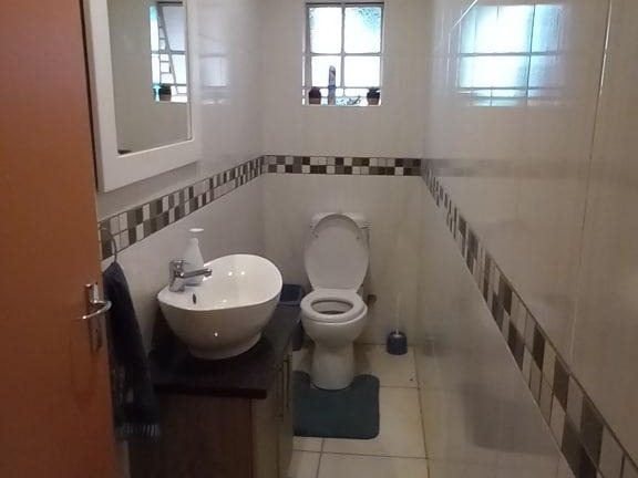 6 Bedroom Property for Sale in Heatherdale AH Gauteng