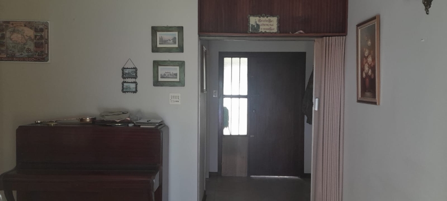 5 Bedroom Property for Sale in Kilner Park Gauteng