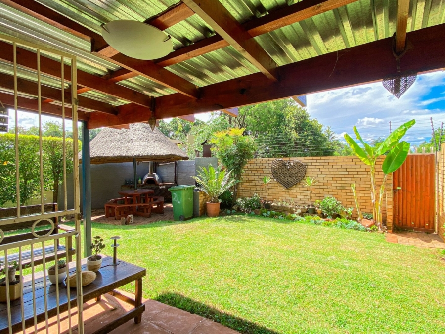 2 Bedroom Property for Sale in Wonderboom Gauteng