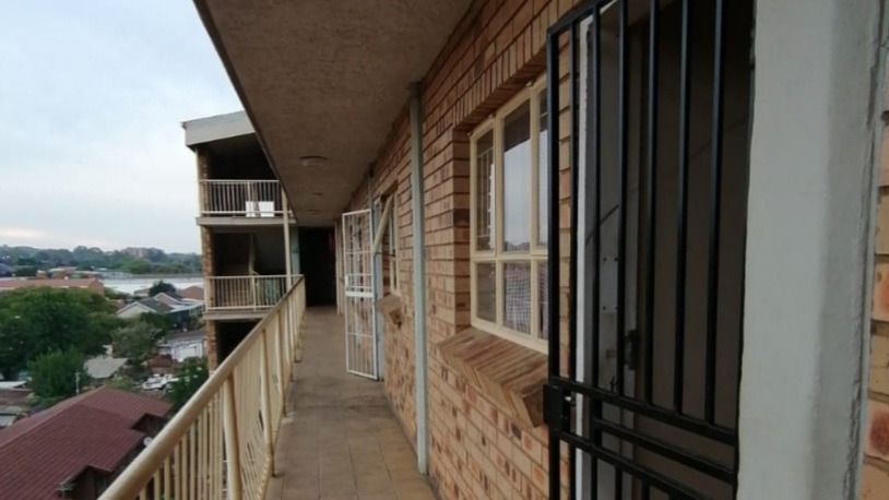 2 Bedroom Property for Sale in Silverton Gauteng