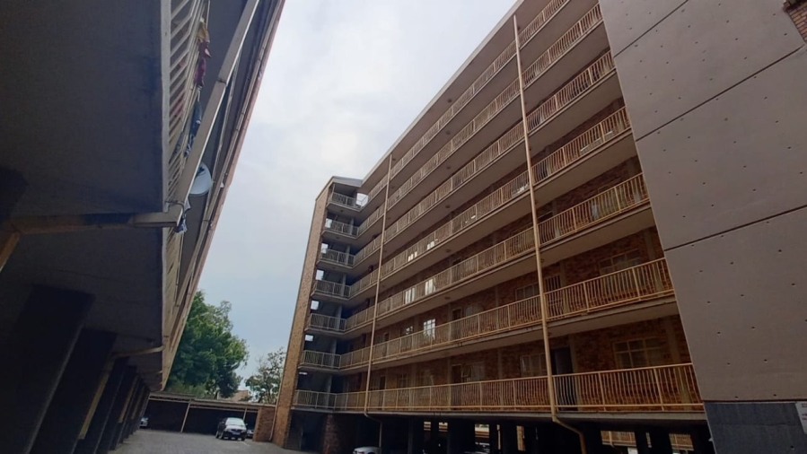 2 Bedroom Property for Sale in Silverton Gauteng