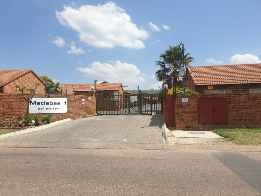 3 Bedroom Property for Sale in Annlin Gauteng