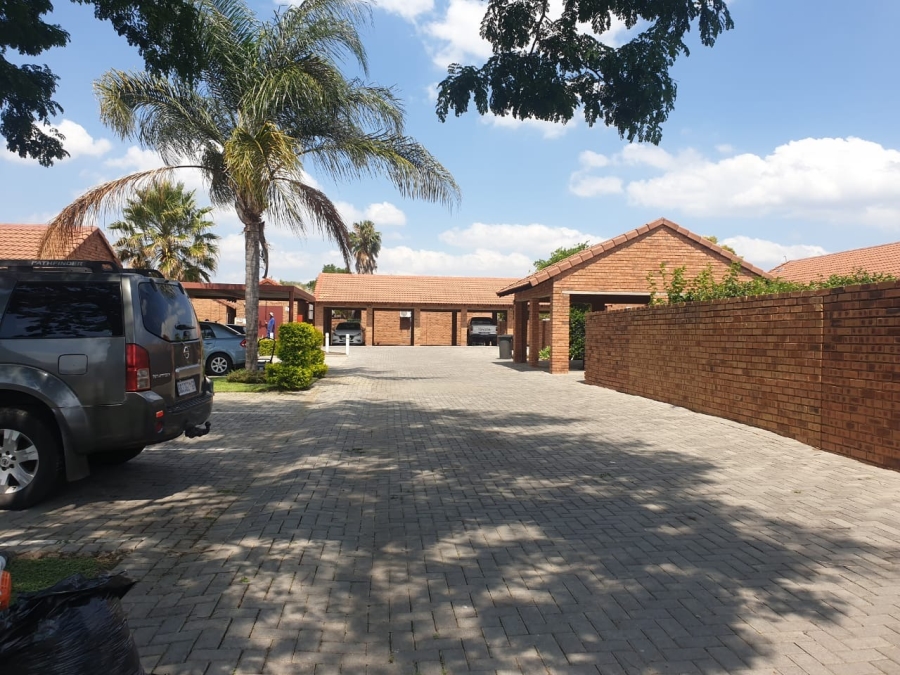 3 Bedroom Property for Sale in Annlin Gauteng