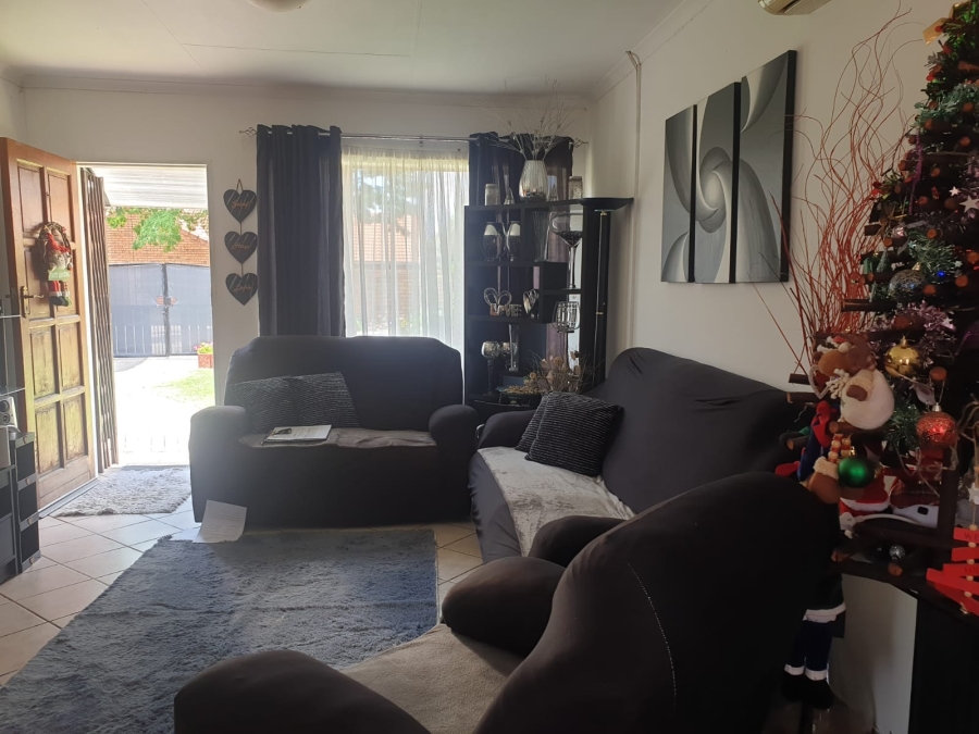 3 Bedroom Property for Sale in Annlin Gauteng