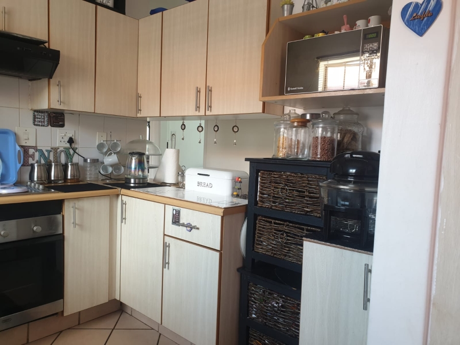 3 Bedroom Property for Sale in Annlin Gauteng