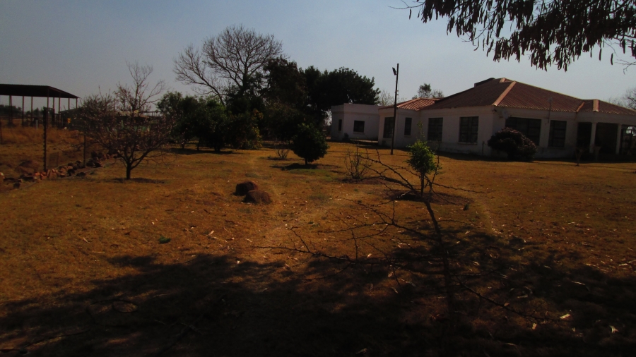 5 Bedroom Property for Sale in Onderstepoort Gauteng