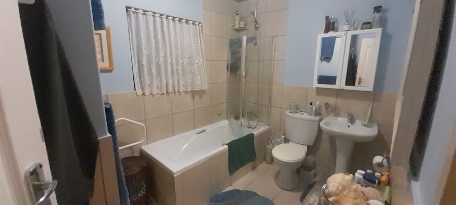 3 Bedroom Property for Sale in Hazeldean Gauteng