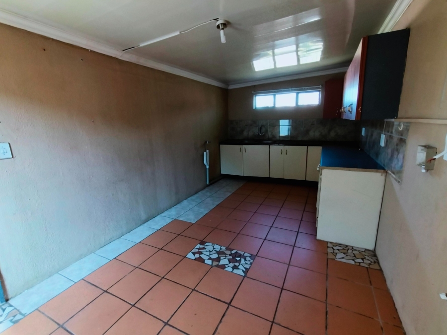 4 Bedroom Property for Sale in Mountain View Gauteng